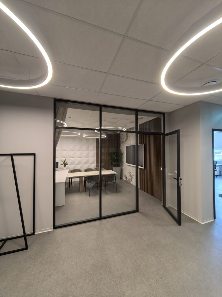 Гранд Сетунь Плаза — работа Wall Glass